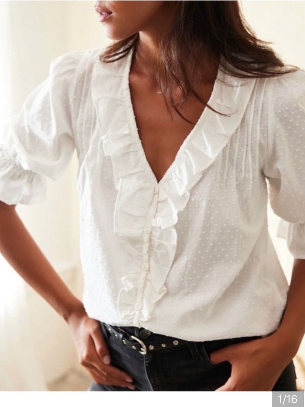 Paneros Chole Swiss Dot
Ruffled Blouse Top Size Medium White